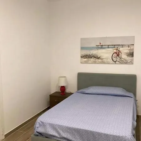 Manu Villa *