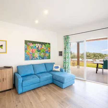Manu Villa